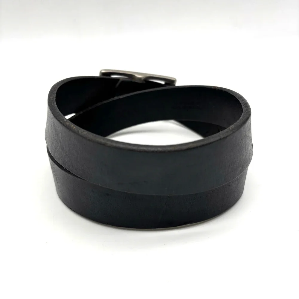 Vintage 90s J. Crew Black Genuine Leather Unisex Belt 26-32
